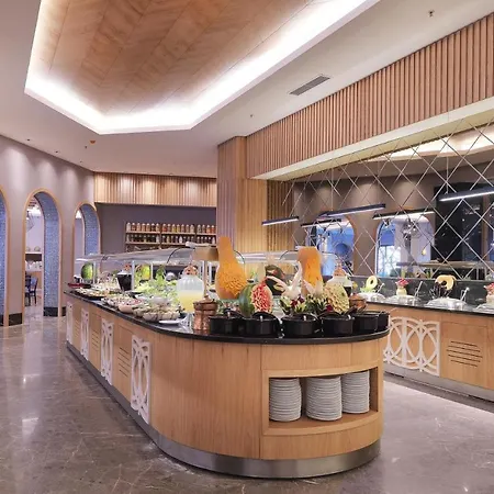 Imperial Tuerkiz & Szálloda Kemer